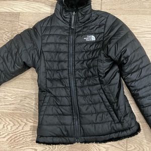 NORTH FACE BLACK JACKET FUZZY INSIDE